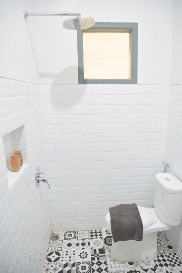 Grhatama Guest House Kejayan ภายนอก รูปภาพ